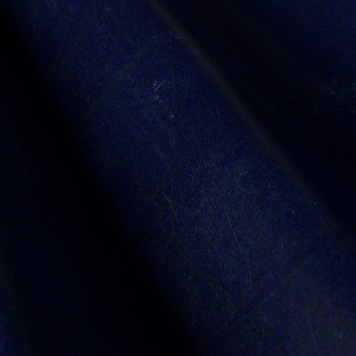Dormeuil 15.7 Super 160's No. 27832, draped close-up