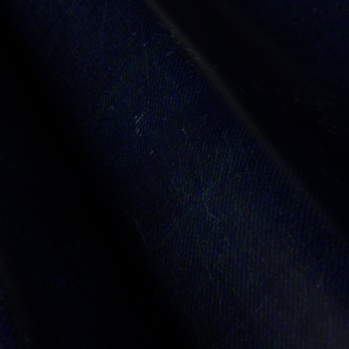 Dormeuil 15.7 Super 160's No. 27840, draped close-up
