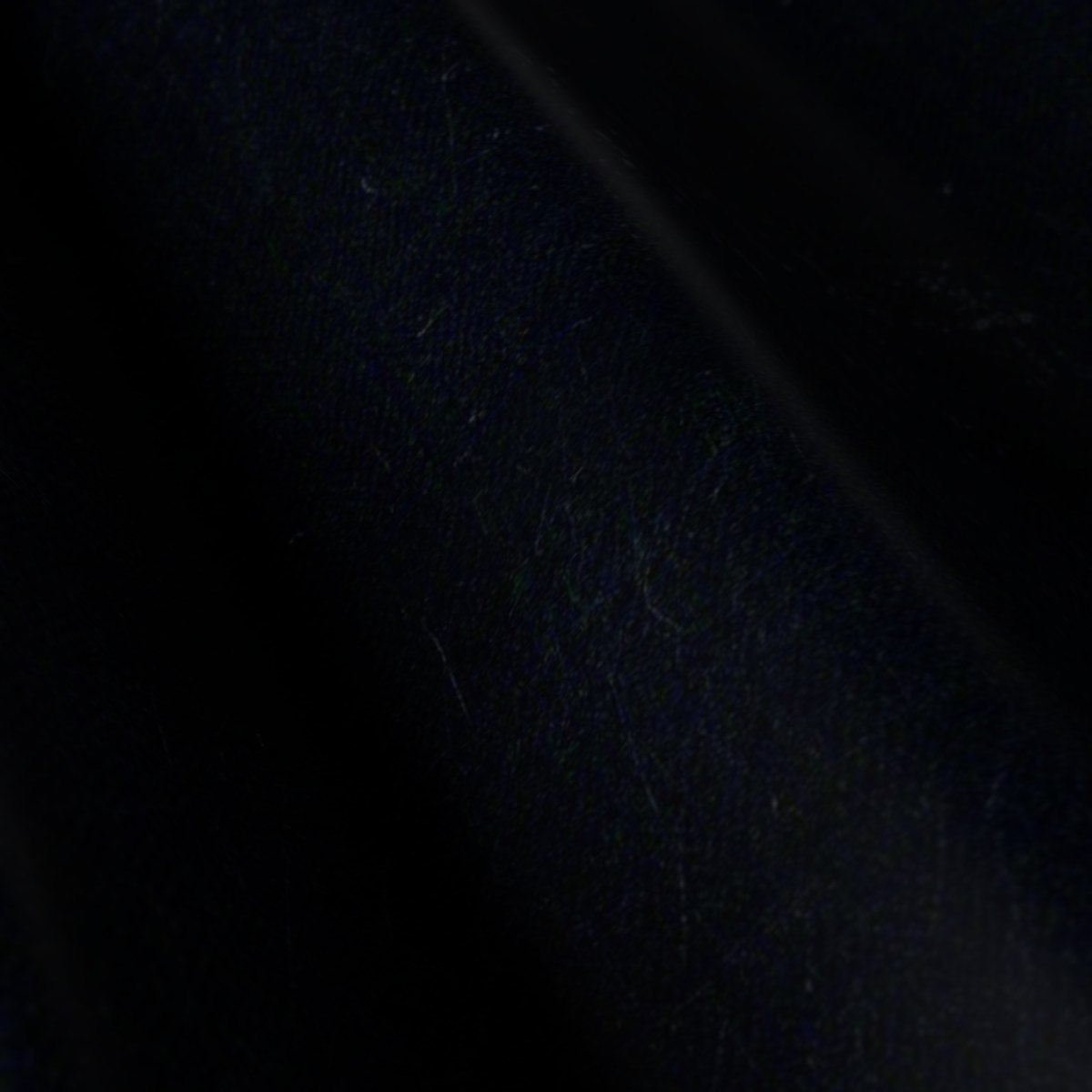 Dormeuil Executive No. 25117, draped close-up