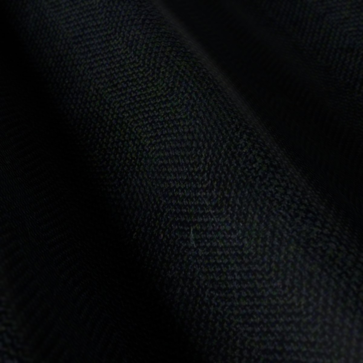 Ferre No. 26019, draped close-up