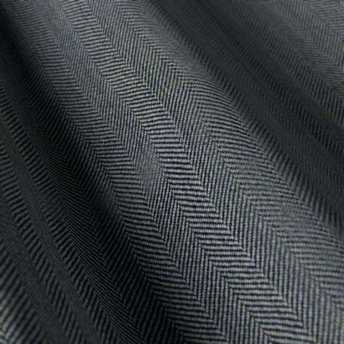 Lucciano Rossi No. 25359, draped close-up