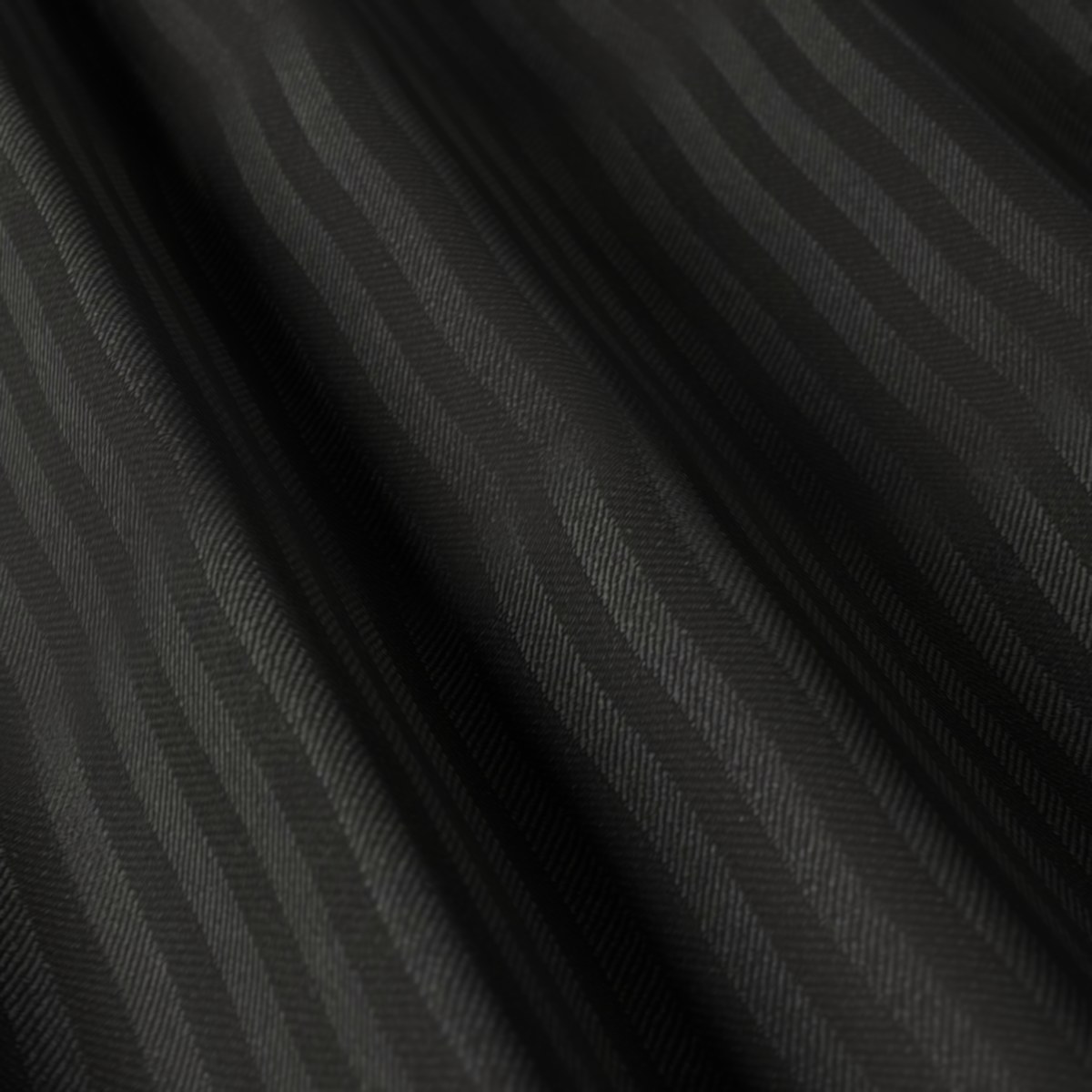 Dormeuil Amadeus No. 28810, draped