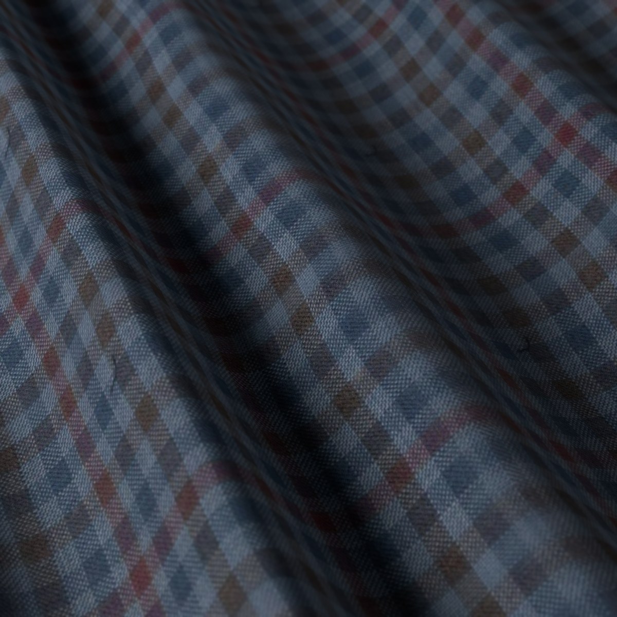 Loro Piana Super 150's Jacketing No. 29886, draped