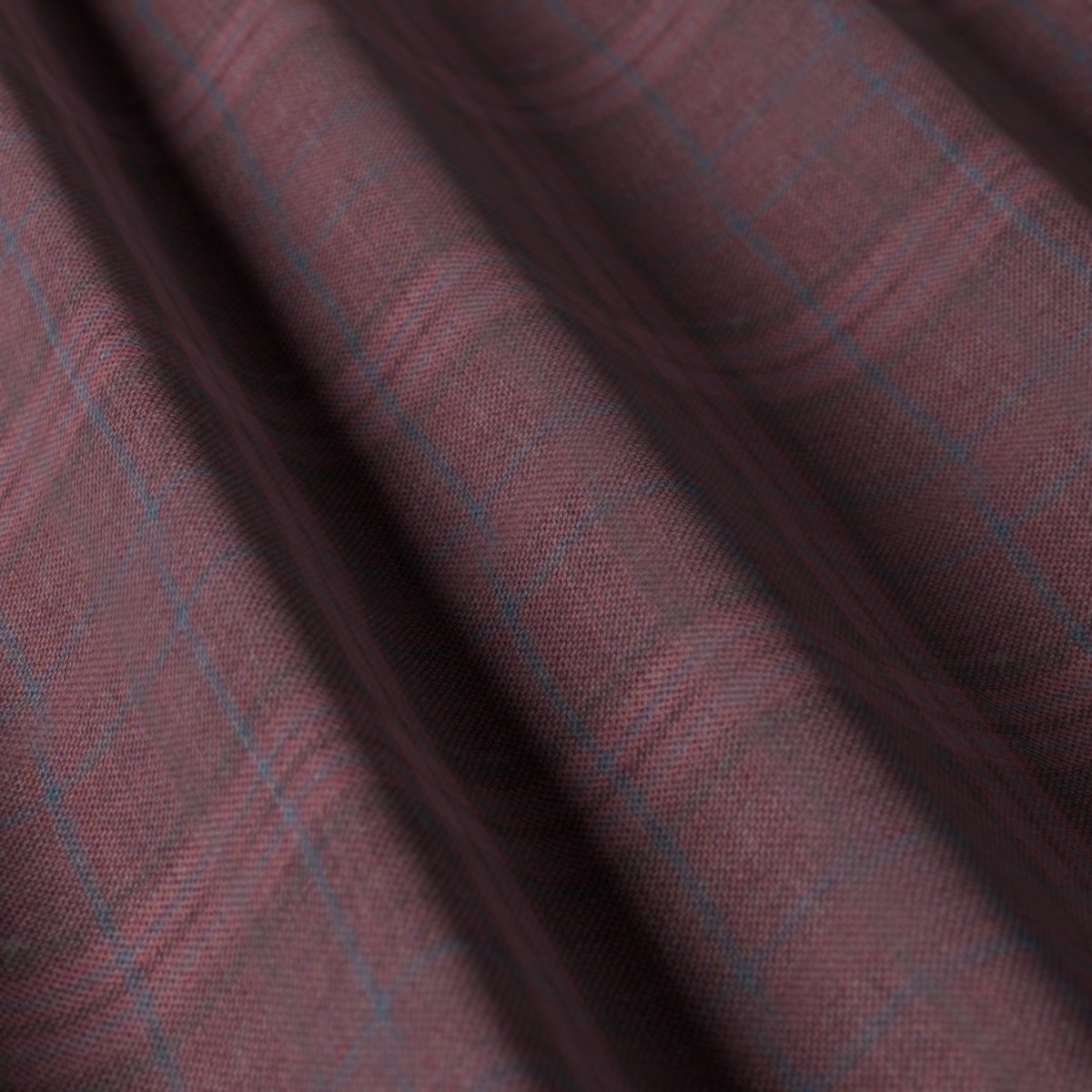 Loro Piana Super 150's Jacketing No. 29892, draped