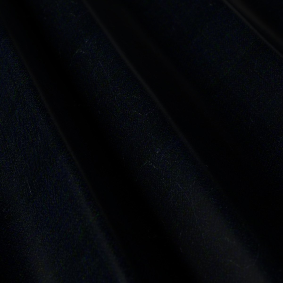 Loro Piana Super 150's No. 27272, draped