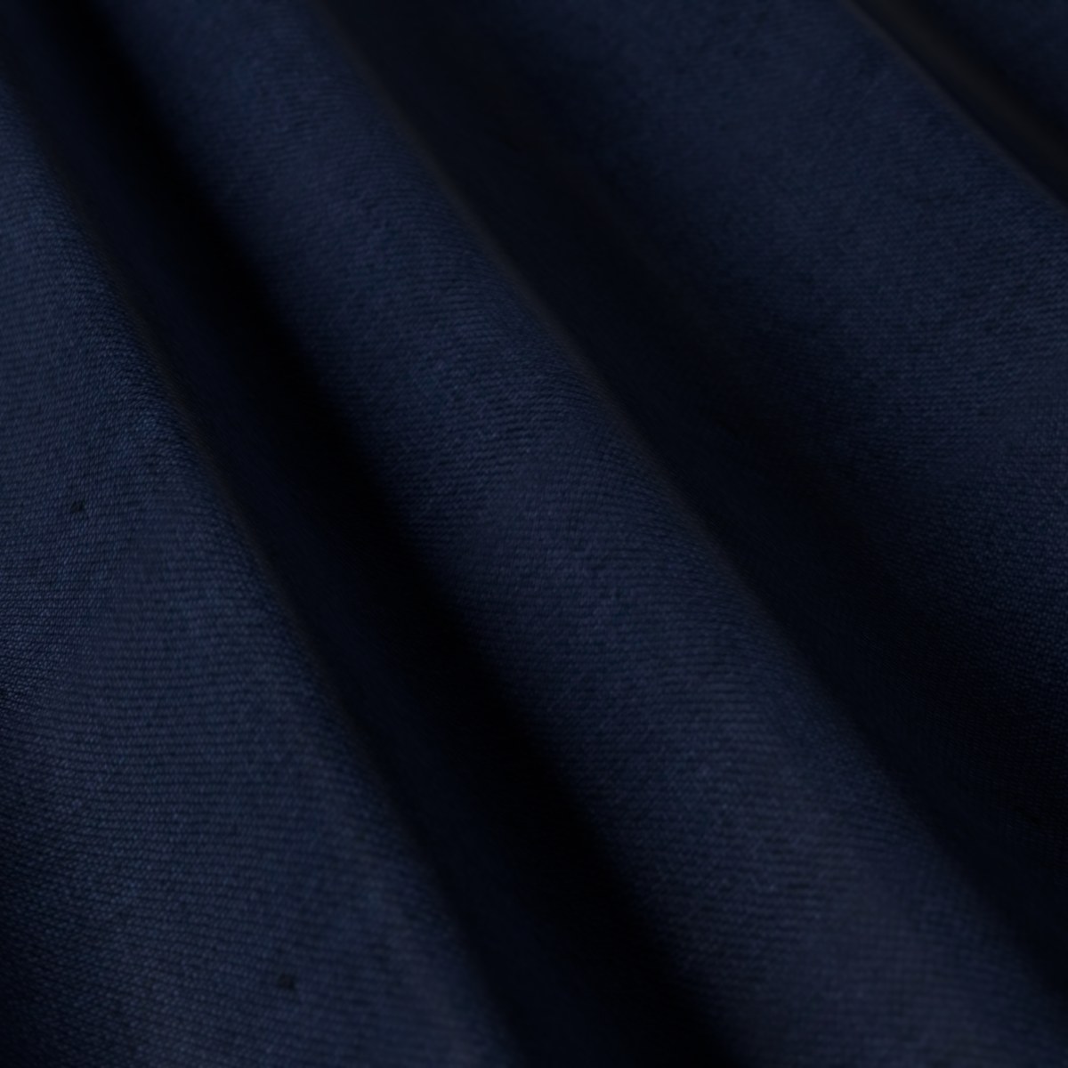 Loro Piana Super 150's No. 27885, draped