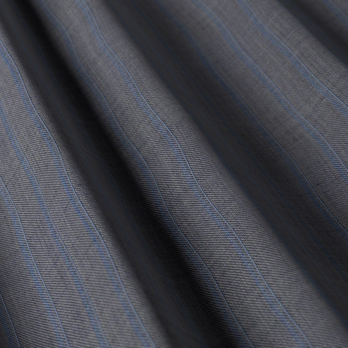 Loro Piana Super 150's No. 28677, draped