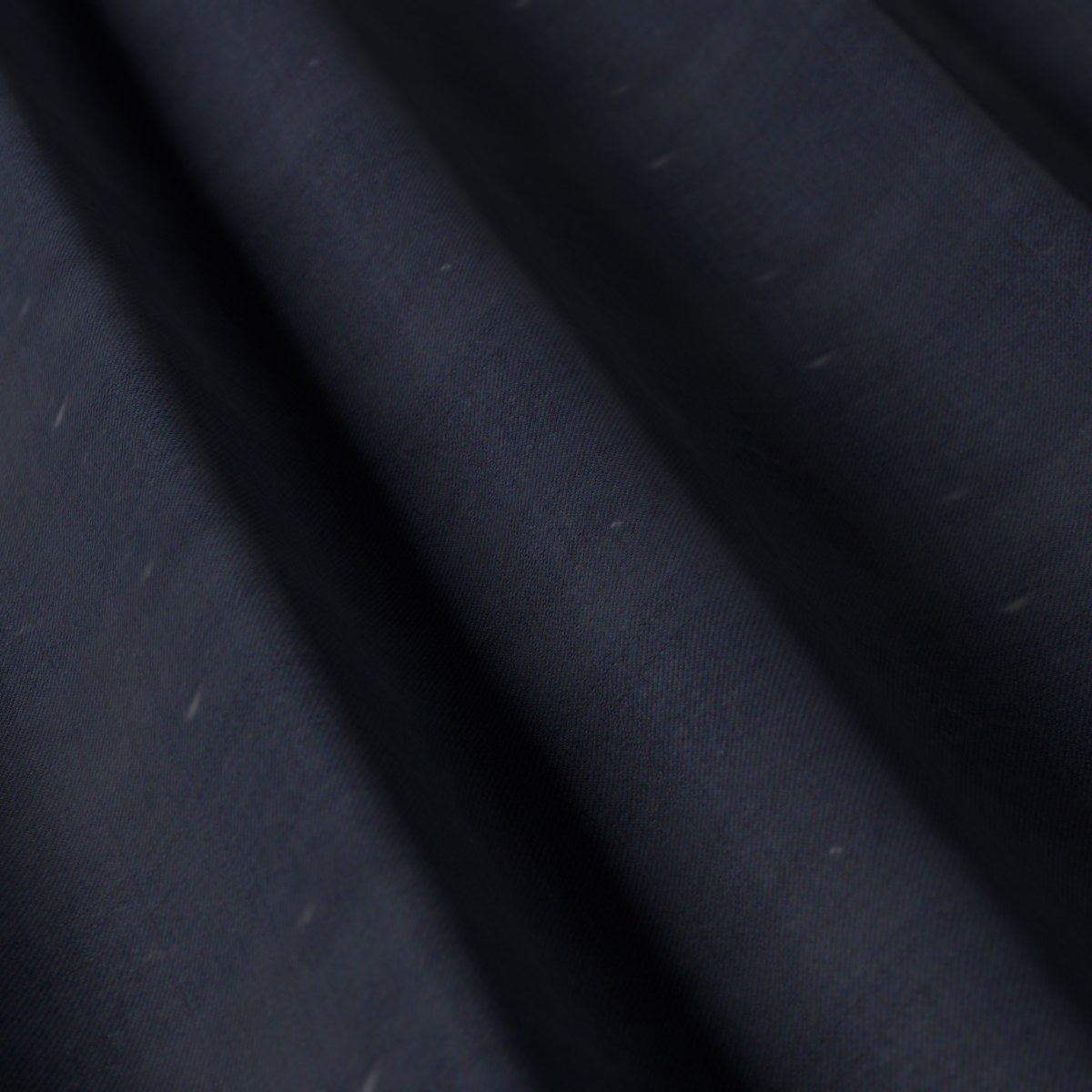 Loro Piana Super 150's No. 29737, draped